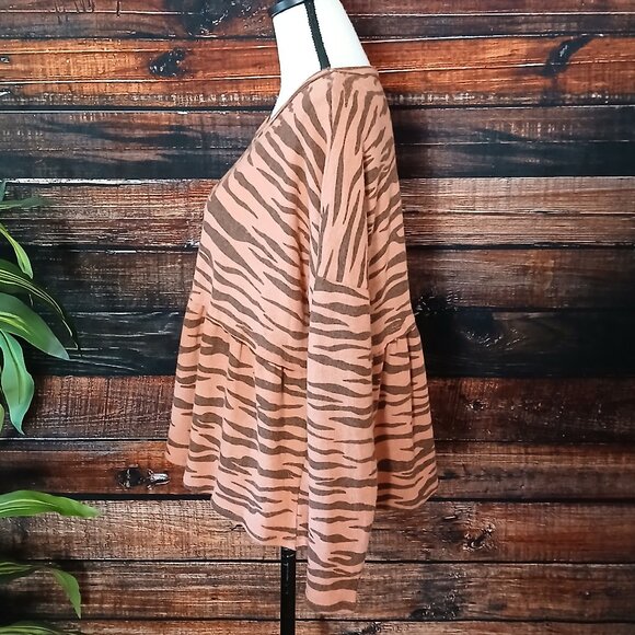 Maronie Vintage Y2K Top M Super Soft Oversized Peach Brown Tiger Print USA Made - Picture 5 of 8